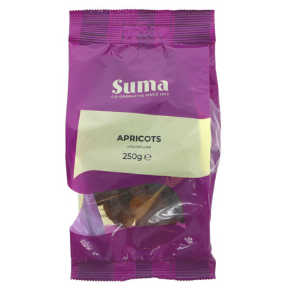 Suma's select SO2 apricots - a vegan, sweet and tangy snack full of beta carotene and minerals, perfect anytime!