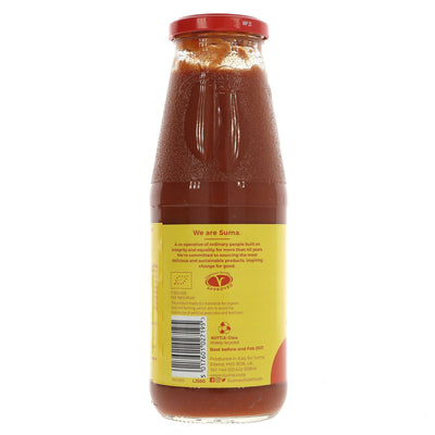 Organic Passata - No Added Salt, 690g: A must-have for any kitchen, made with only the freshest organic tomatoes, perfect for creating Italian, Spanish, and Moroccan dishes. Vegan-friendly.