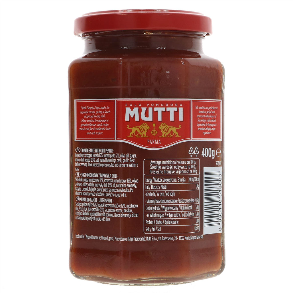 Indulge in Mutti's authentic Tomato Pasta Sauce with Chilli - made with 100% Italian tomatoes, slow-cooked and vegan! No sugar added.