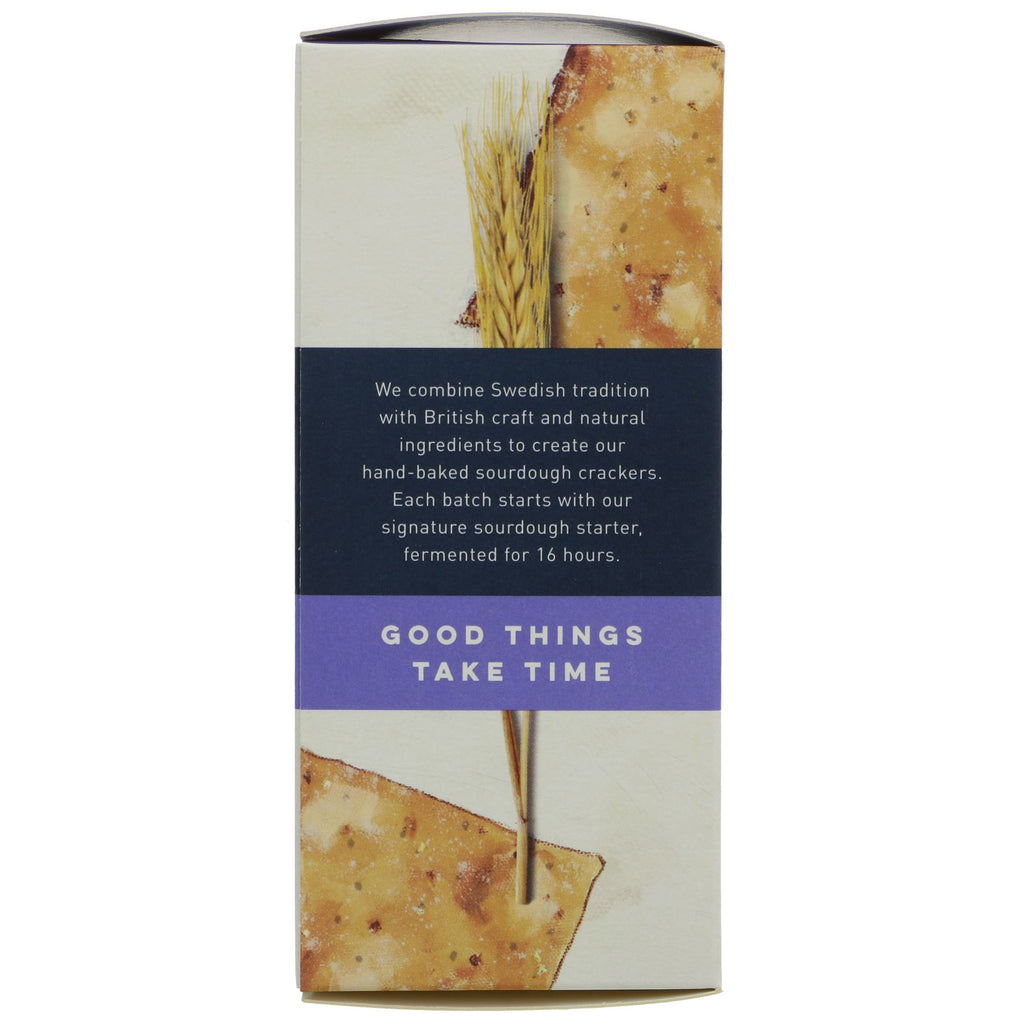 Peter's Yard Poppy Seed crackers: vegan, natural ingredients, perfect with cheese or as a snack. No added sugar.